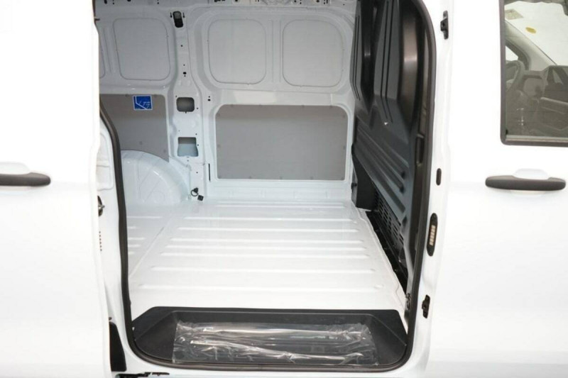 VOLKSWAGEN TRANSPORTER V L1H1 2.0 TDI 150 BUSINESS