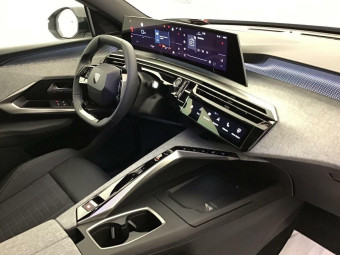 PEUGEOT 3008 HYBRID 145 E-DCS6 GT