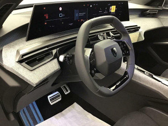 PEUGEOT 3008 HYBRID 145 E-DCS6 GT EXCLUSIVE