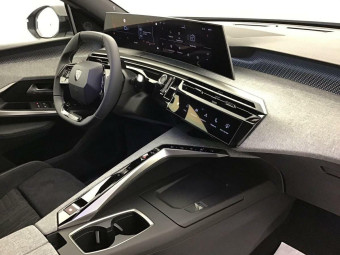 PEUGEOT 3008 PHASE 4 GT EXCLUSIVE 1.2 HYBRID 145