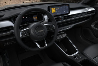 JEEP AVENGER MHEV 145 4XE UPLAND