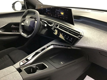 PEUGEOT 3008 HYBRID 145 E-DCS6 GT EXCLUSIVE