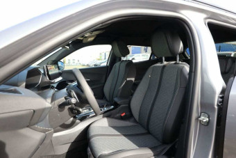 PEUGEOT 2008 HYBRID 145 ALLURE