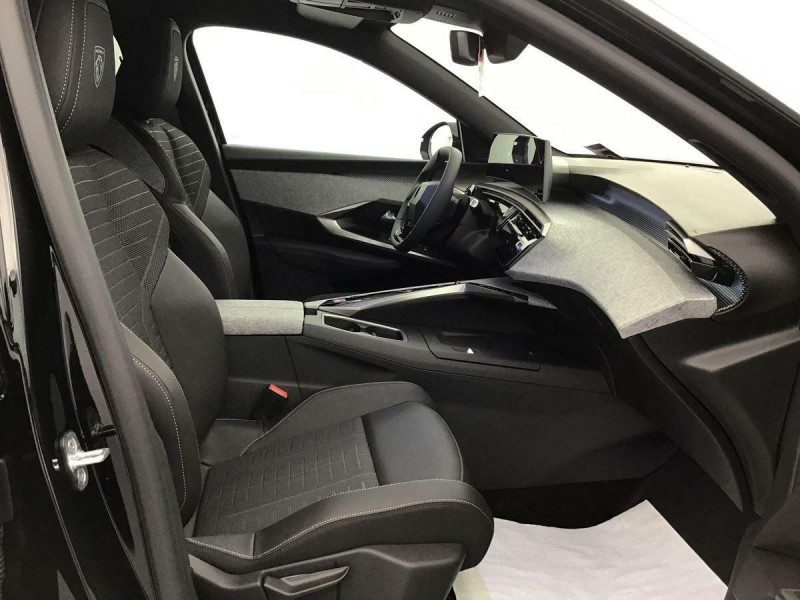 PEUGEOT 3008 HYBRID 145 E-DCS6 GT
