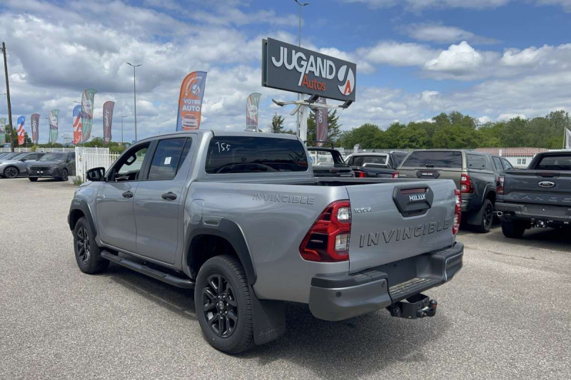 TOYOTA HILUX 2.8 204 BVA INVINCIBLE 4PL