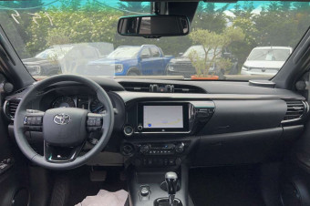 TOYOTA HILUX 2.8 204 BVA INVINCIBLE 4PL