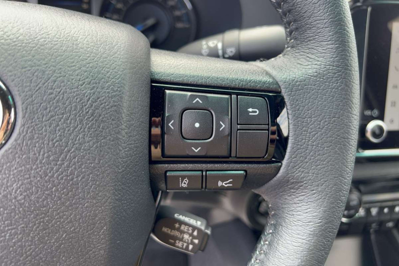 TOYOTA HILUX 2.8 204 BVA INVINCIBLE 4PL