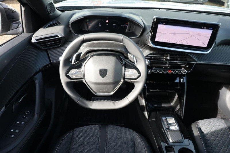 PEUGEOT 2008 HYBRID 145 ALLURE