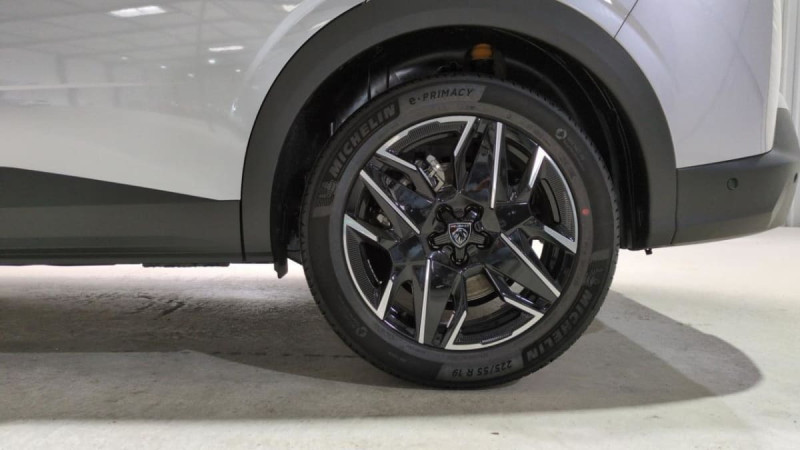 PEUGEOT 5008 HYBRID 145 GT E-DCS6