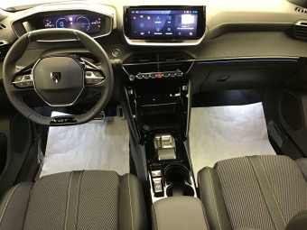 PEUGEOT 2008 HYBRID 136 E-DCS6 GT