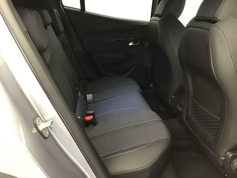 PEUGEOT 2008 HYBRID 136 E-DCS6 GT