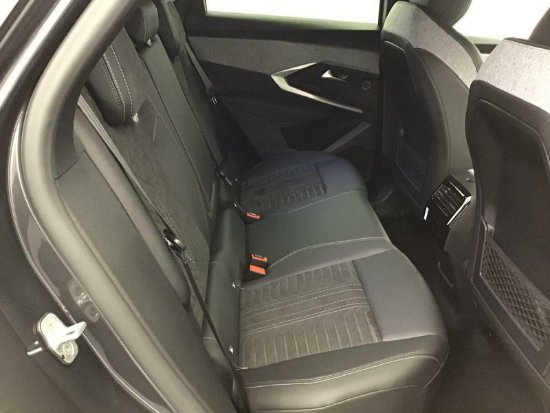 PEUGEOT 3008 PHASE 4 GT EXCLUSIVE 1.2 HYBRID 145