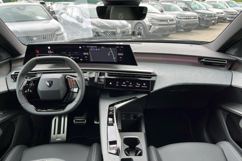 PEUGEOT 5008 HYBRID 145 E-DCS6 GT 360 T.O