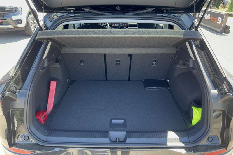VOLKSWAGEN T-ROC ETSI 150 DSG LIFE PLUS