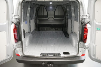 VOLKSWAGEN TRANSPORTER V L1H1 2.0 TDI 150 BUSINESS
