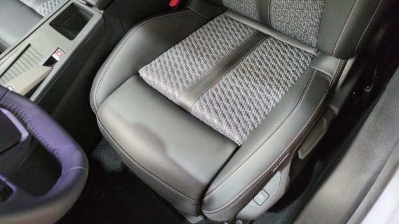 PEUGEOT 308 308 HYBRID 145 E-DCS6 ALLURE