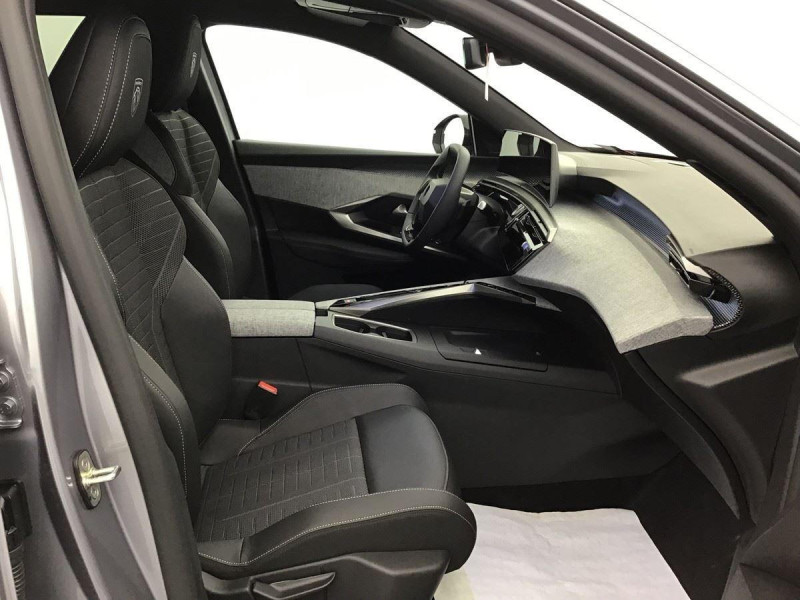 PEUGEOT 5008 GT 1.2 HYBRID 145
