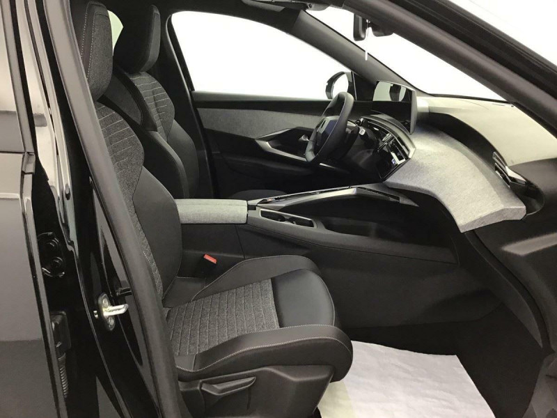 PEUGEOT 3008 HYBRID 145 E-DCS6 ALLURE