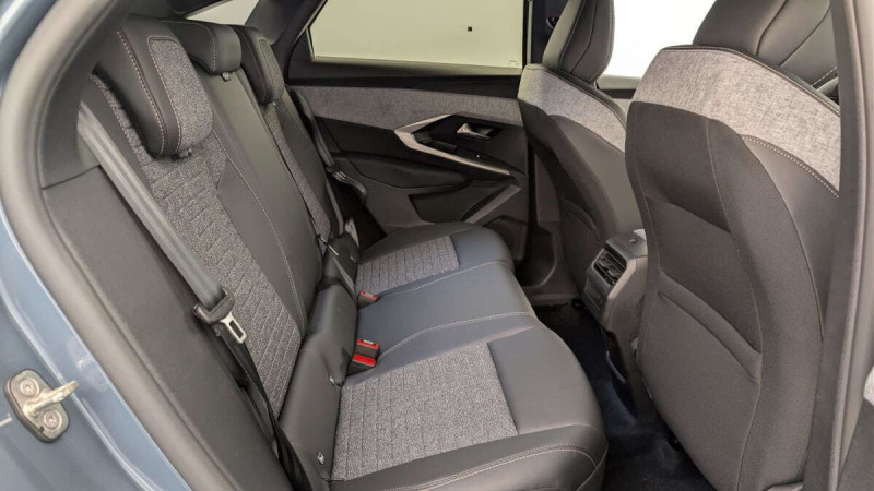 PEUGEOT 3008 HYBRID 145 E-DCS6 ALLURE