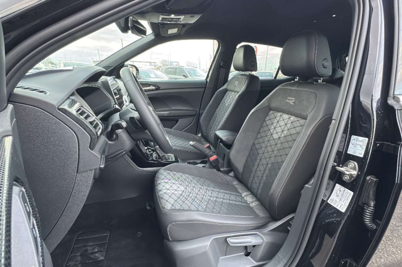 VOLKSWAGEN T-CROSS TSI 116 DSG7 R-LINE