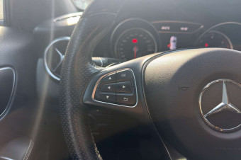 MERCEDES-BENZ GLA 200D 136 BUSINESS EDITION