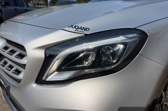 MERCEDES-BENZ GLA 200D 136 BUSINESS EDITION