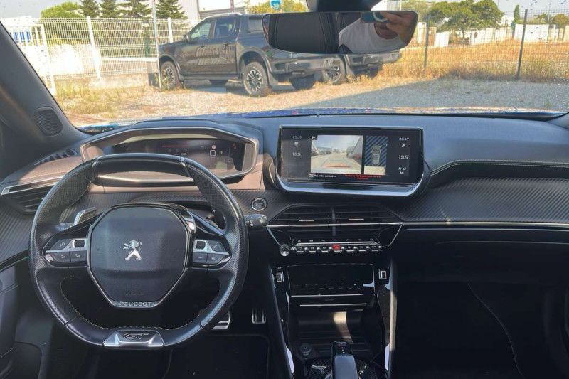 PEUGEOT 2008 1.2 130 EAT8 GT T.O