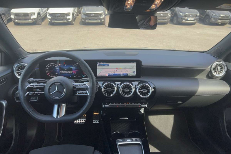 MERCEDES-BENZ CLASSE A 200 7G-DCT AMG LINE