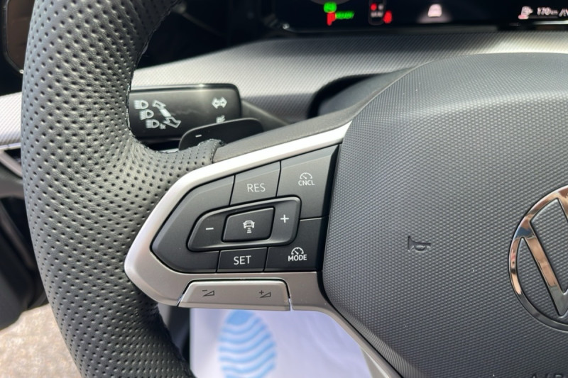 VOLKSWAGEN GOLF TDI 150 DSG R-LINE T.O 360