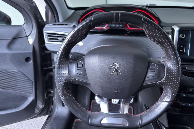PEUGEOT 2008 1.2  130 GT LINE