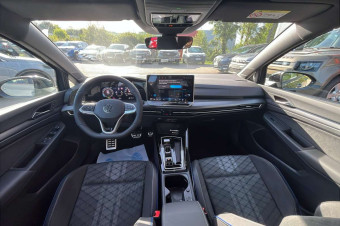 VOLKSWAGEN GOLF E-TSI 150 DSG R-LINE T.O 360