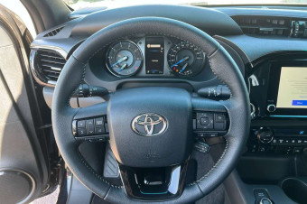 TOYOTA HILUX 2.8 204 BVA INVINCIBLE 4PL