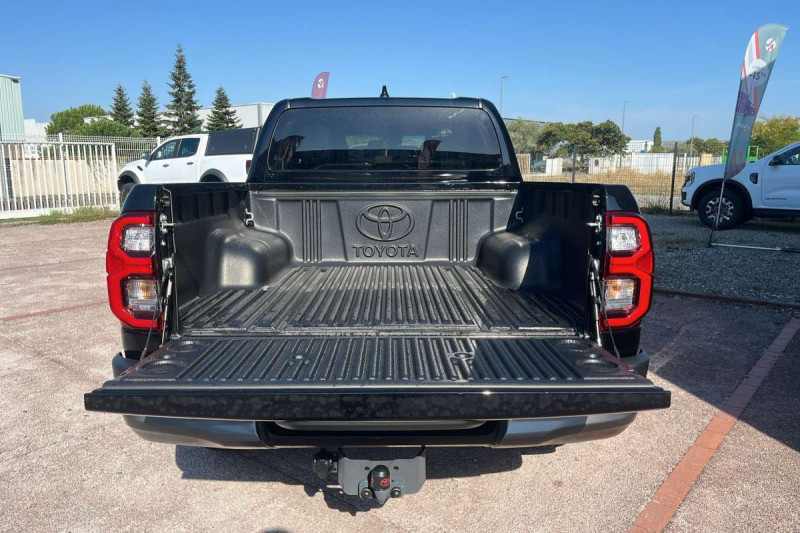 TOYOTA HILUX 2.8 204 BVA INVINCIBLE 4PL
