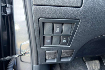 TOYOTA HILUX 2.4 D4-D 150 BVA EXECUTIVE CUIR 4PL