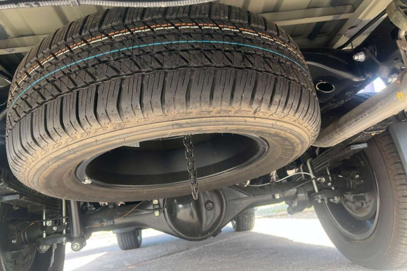 TOYOTA HILUX 2.8 204 BVA INVINCIBLE RIDEAU