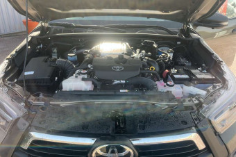 TOYOTA HILUX 2.8 204 BVA INVINCIBLE RIDEAU