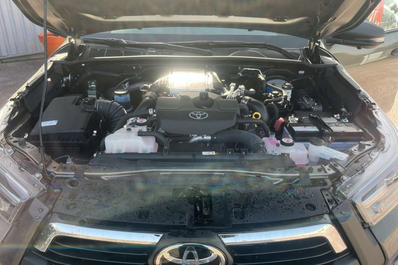 TOYOTA HILUX 2.8 204 BVA INVINCIBLE RIDEAU
