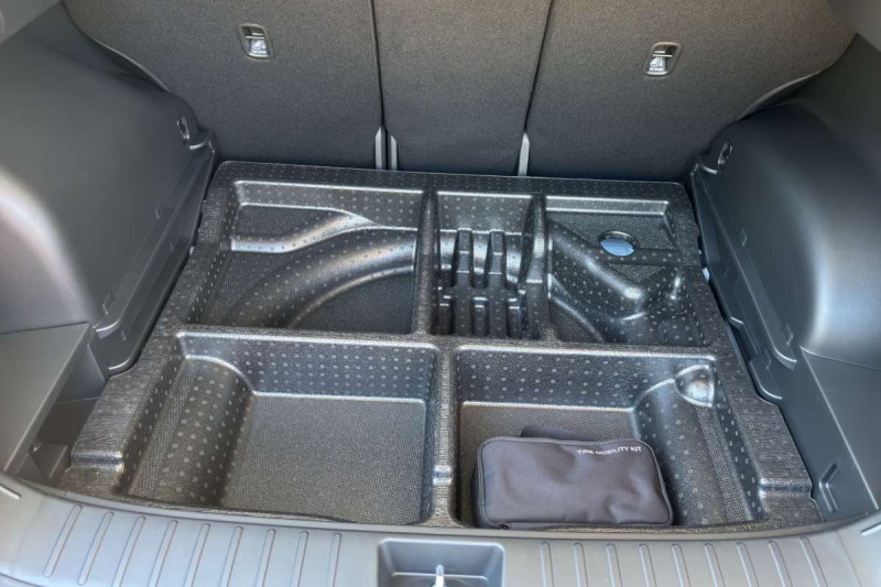 HYUNDAI TUCSON 1.6 T-GDI HEV 239 INITIA