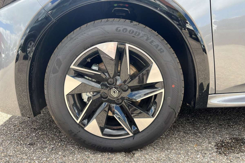 RENAULT CLIO 6 TCE 115 EDC TECHNO