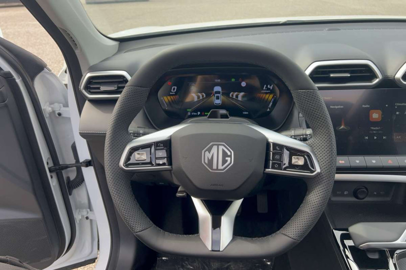 MG ZS 1.5 L HYBRID+ 195 CH LUXURY T.O