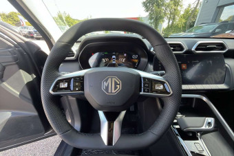 MG ZS 1.5 L HYBRID+ 195 CH LUXURY T.O
