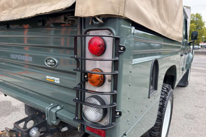 LAND ROVER DEFENDER 130 PICK UP 2.2 TD4 122 BACHE
