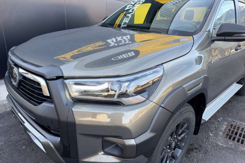 TOYOTA HILUX 2.8 204 BVA INVINCIBLE 4PL