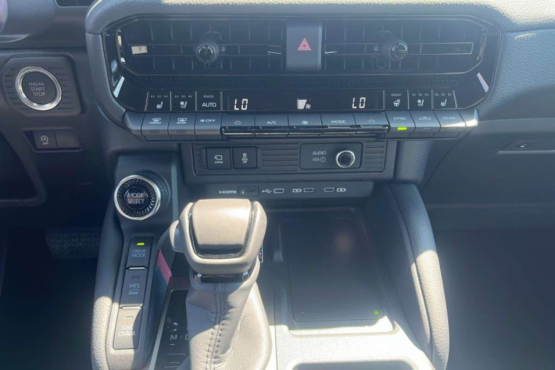 TOYOTA LAND CRUISER GDJ 250 LEGENDE 2.8 204 2 PL