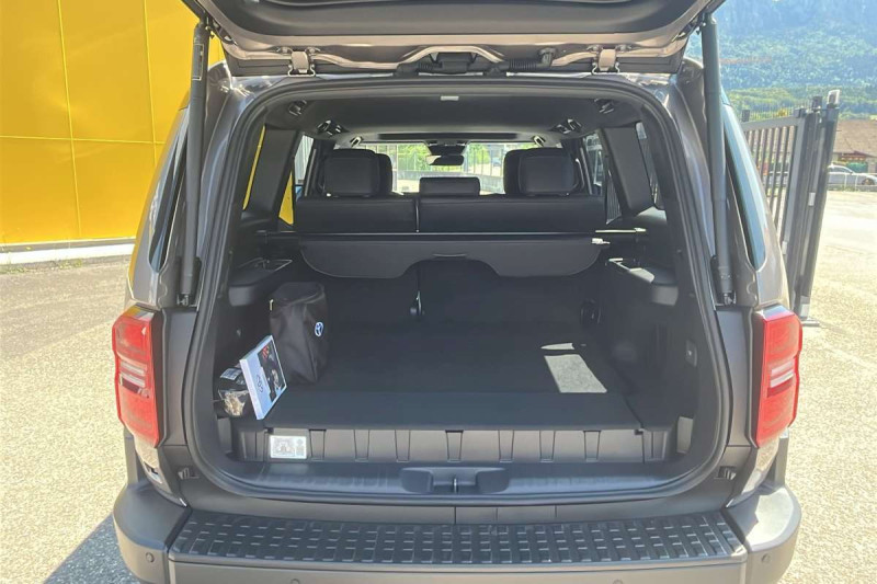 TOYOTA LAND CRUISER GDJ 250 LEGENDE 2.8 204 2 PL