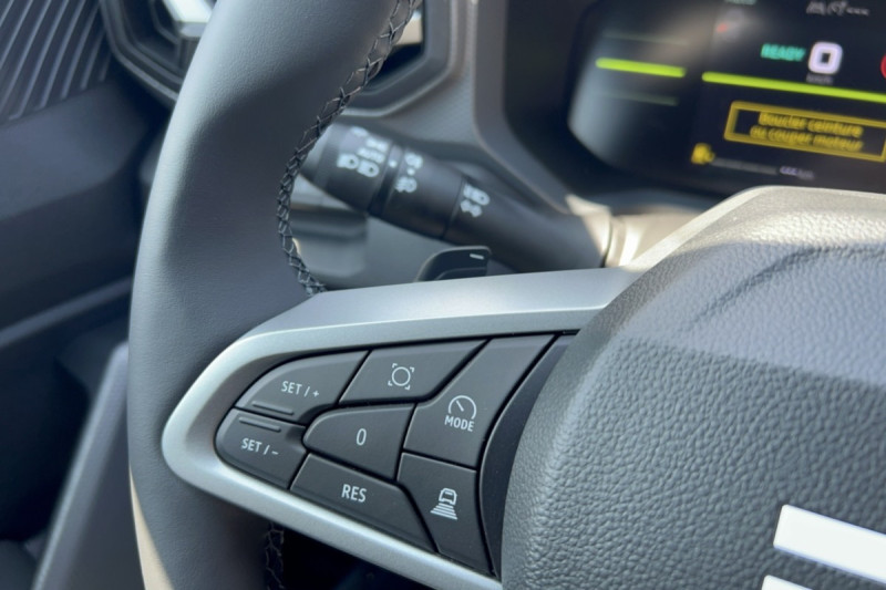 DACIA DUSTER HYBRID-G 150 4X4 JOURNEY PLUS
