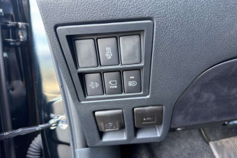 TOYOTA HILUX 2.8 204 BVA INVINCIBLE RIDEAU