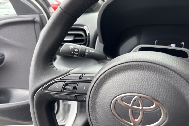 TOYOTA YARIS CROSS HYBRIDE 130 DESIGN CARGO