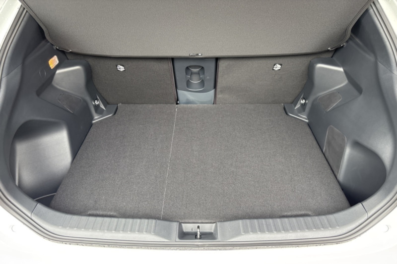 TOYOTA YARIS CROSS HYBRIDE 130 DESIGN CARGO