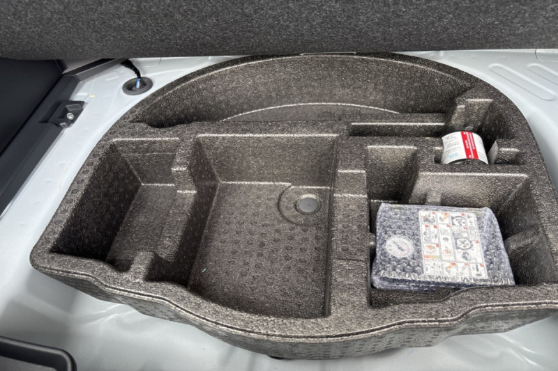 TOYOTA YARIS CROSS HYBRIDE 130 DESIGN CARGO